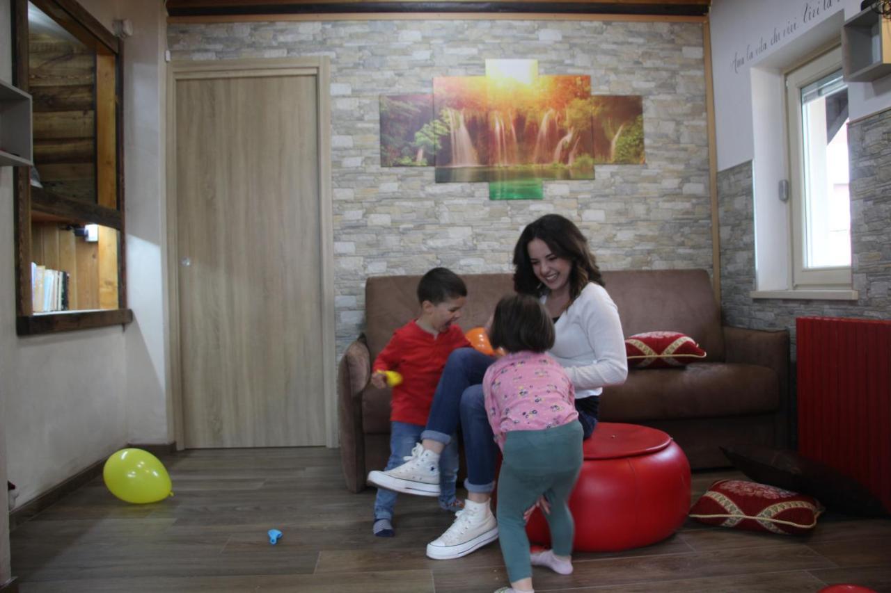 Residenze Vezza - Home Sweet Home- Vezza d'Oglio Bagian luar foto